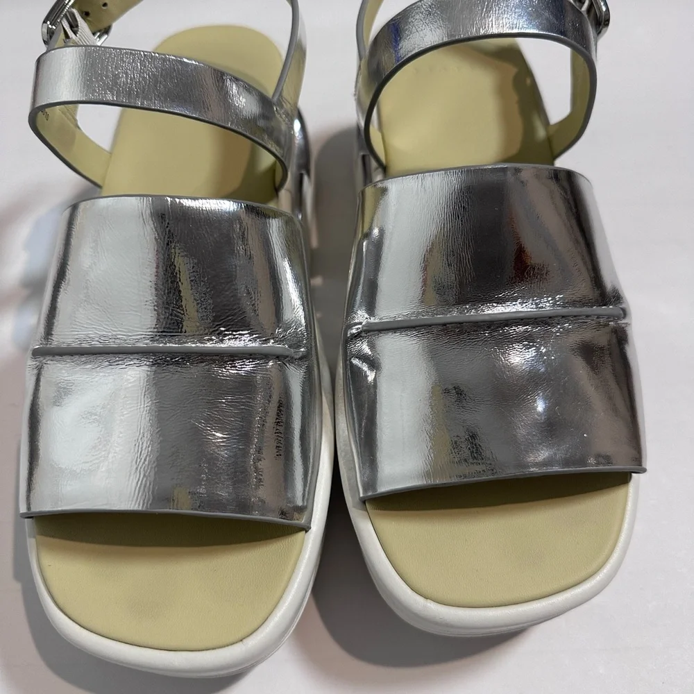 4CCCCEES Eclipse Pinch Slingback Sandal - Picture 4 of 6